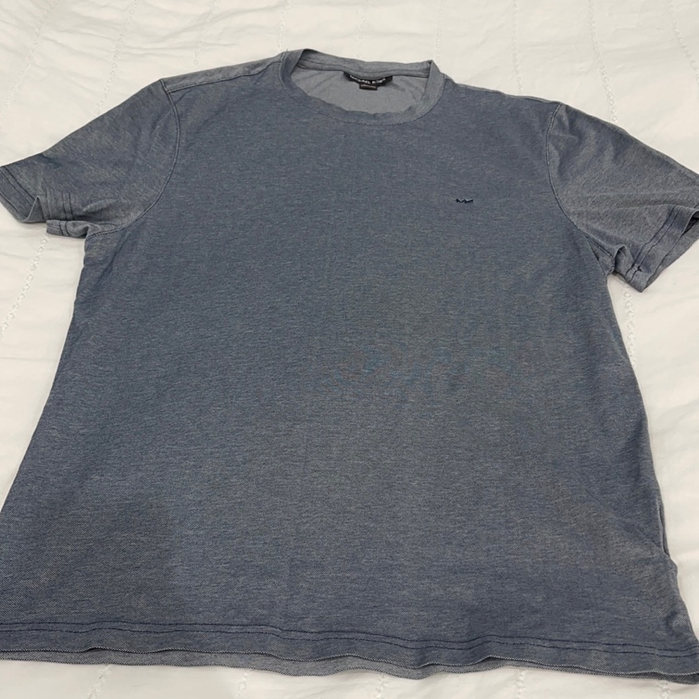 Men’s t shirt